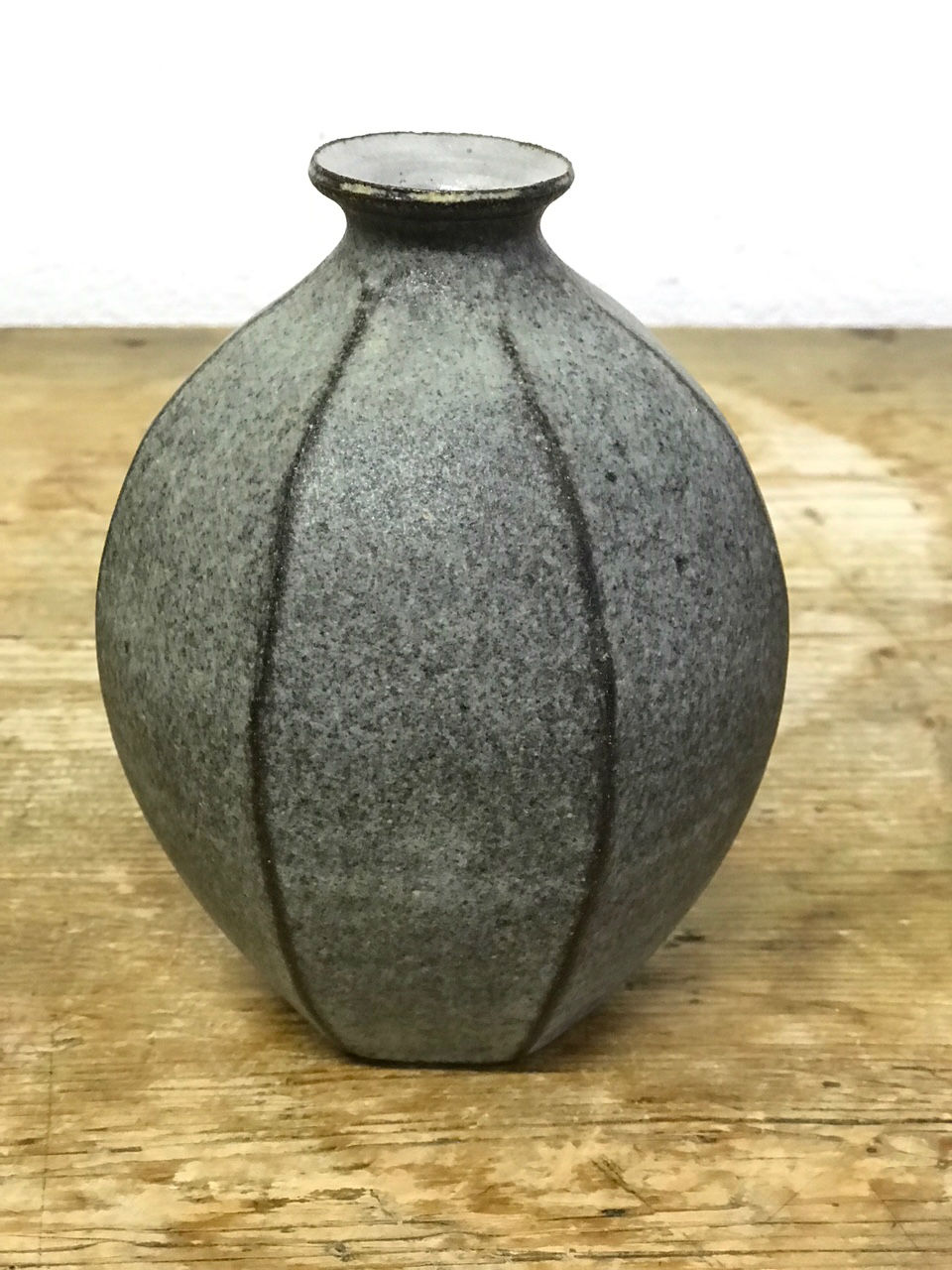 Mentori vase.   Ceramics by Mizuyo Yamashita. Ceramic.