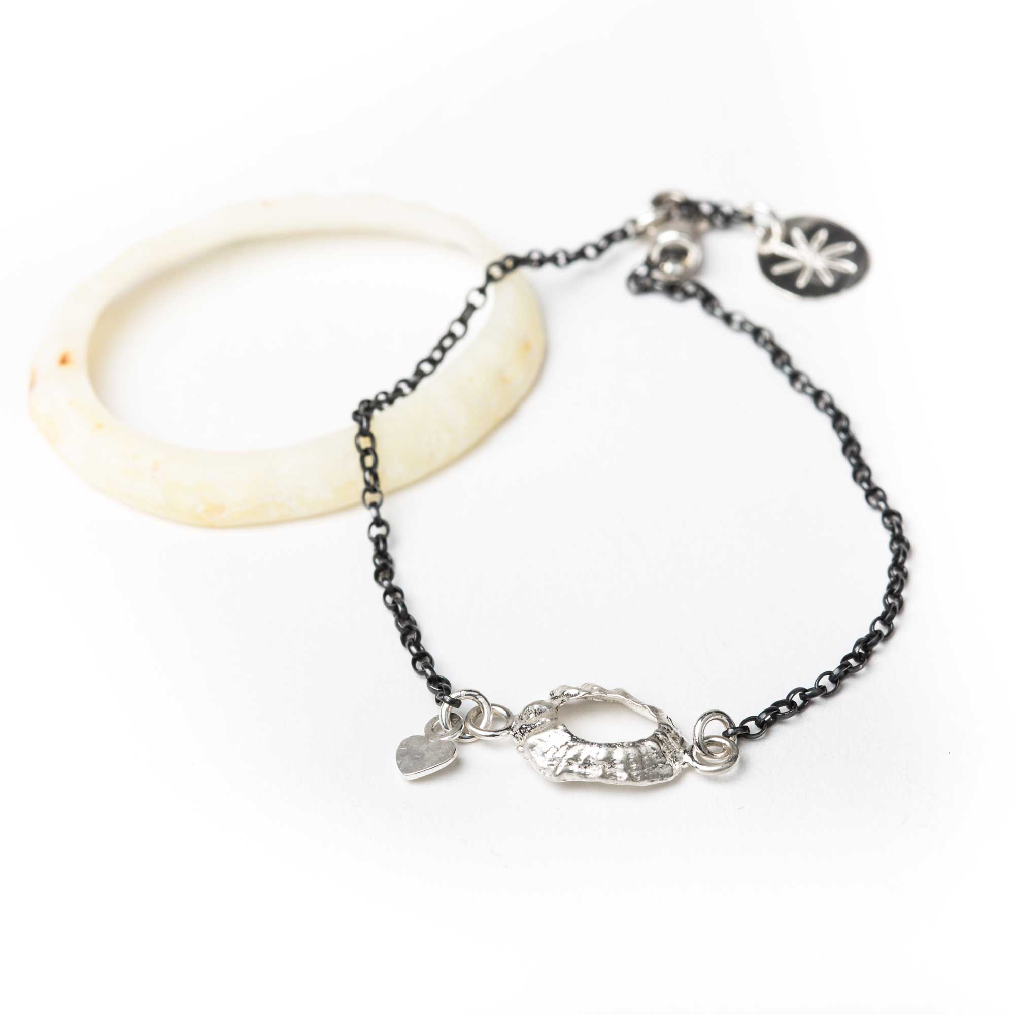 Limpet necklace. Jewellery by Helen Butler. Silver. Limpet necklace. Jewellery by Helen Butler. Silver.