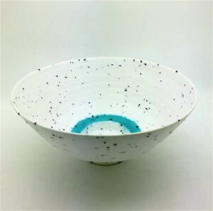 Medium White & Turquoise River Grogged Bowl (116).   Ceramics by Peter Wills. Porcelain & grit.
