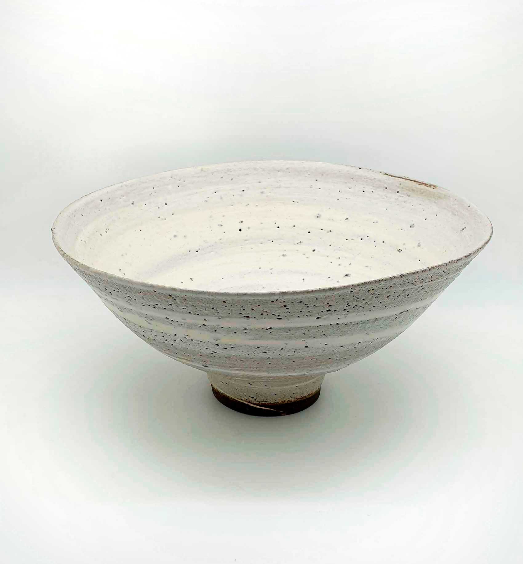 Medium Bowl (151).   Ceramics by Peter Wills. Agateware.