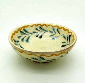 Medium Bowl (6).   Ceramics by James Burnett-Stuart. Earthenware.