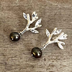 Branch Studs with Bronze Pearl (62).   Jewellery by Holly Belsher. Silver.
