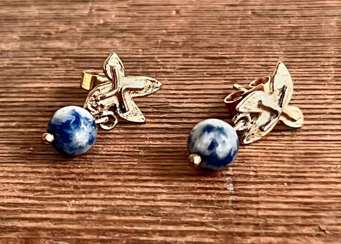 9ct gold bird stud with sodalite (17).   Jewellery by Holly Belsher. Gold.